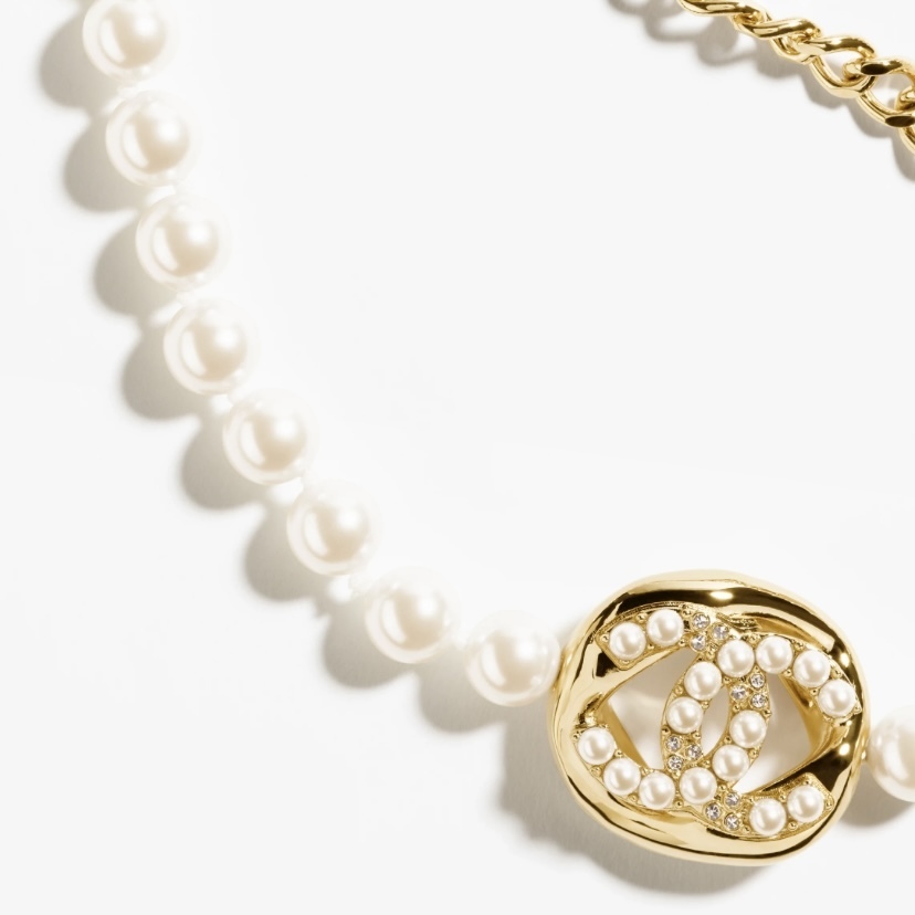 【24A/すぐ届く/コーデのポイントに★】CHANEL チョーカーgift 24A/すぐ届く/コーデのポイントに☆】CHANEL チョーカーgift