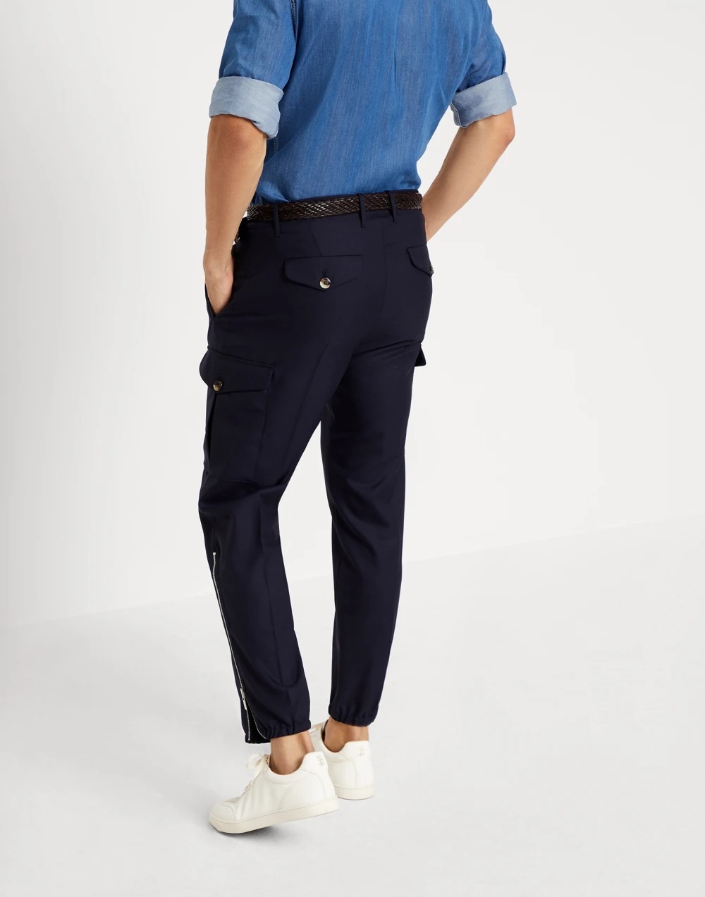 《送料無料》 BRUNELLO CUCINELLI Ergonomic fit trousers