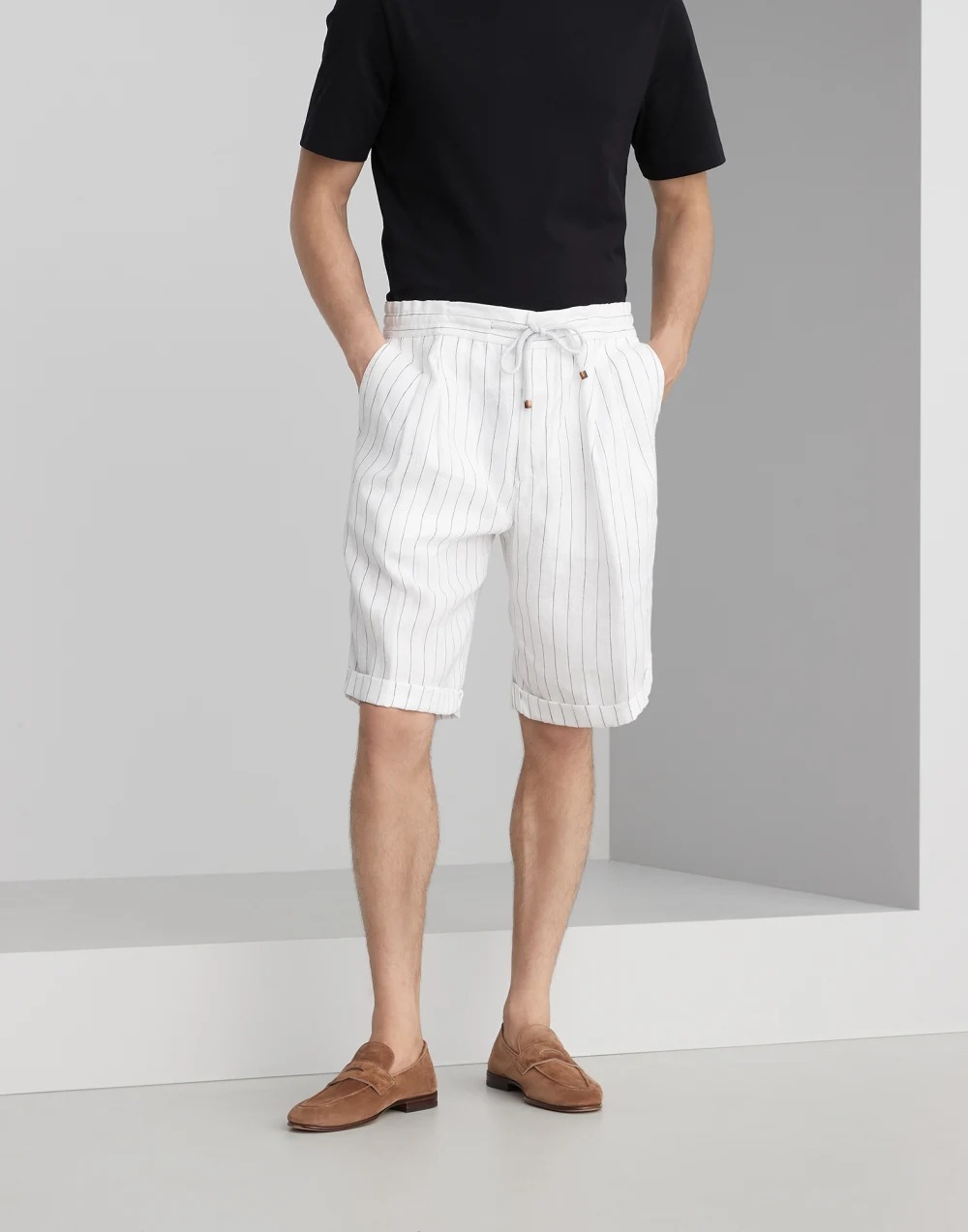 《送料無料》 BRUNELLO CUCINELLI shorts in pinstriped