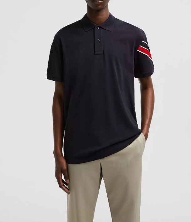 MONCLER 2024春夏新作 シリコンロゴパッチ付き 半袖ワンピース MONCLER 2024春夏新作 ロゴパッチ付き クルーネック半袖Tシャツ