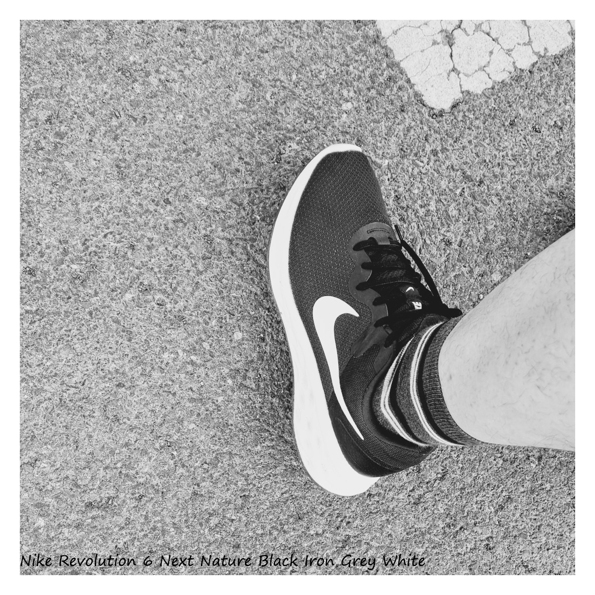 ★ Nike Revolution 6 Next Nature Black Iron Grey White