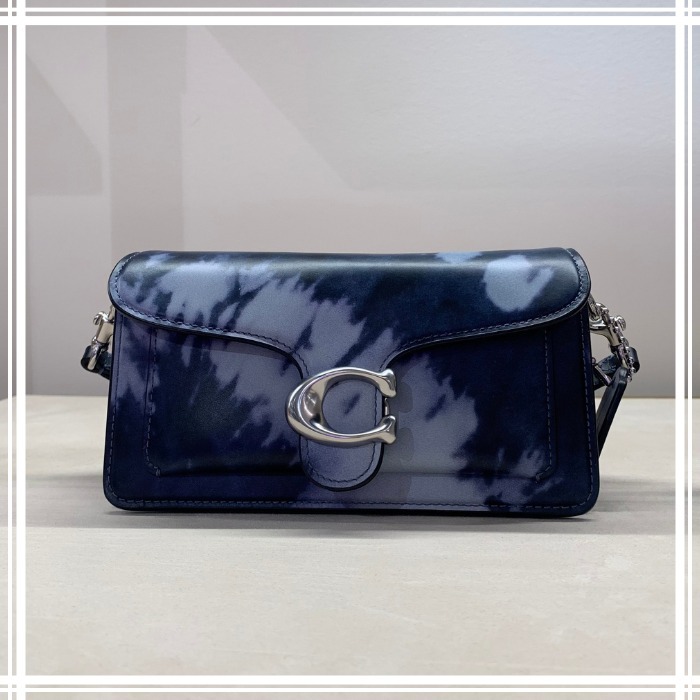 COACH ショルダーバッグ スタイリッシュ 洗練感 2way タイダイ