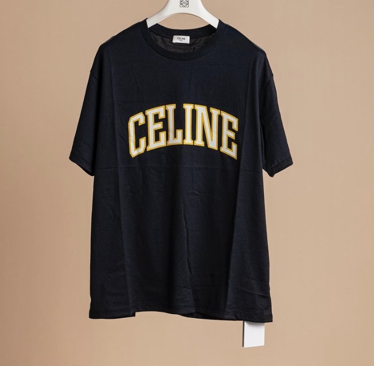 ★CELINE★ ロゴプリント入りＴシャツ ♪アイボリー＆ブラック♪ CELINE(セリーヌ) 音符柄オープンカラーシャツ2C036736D