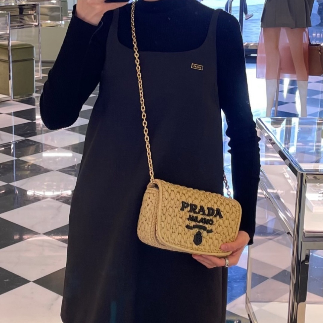 PRADA◆ラフィア クロシェ編み ミニバッグ チェーンストラップ付