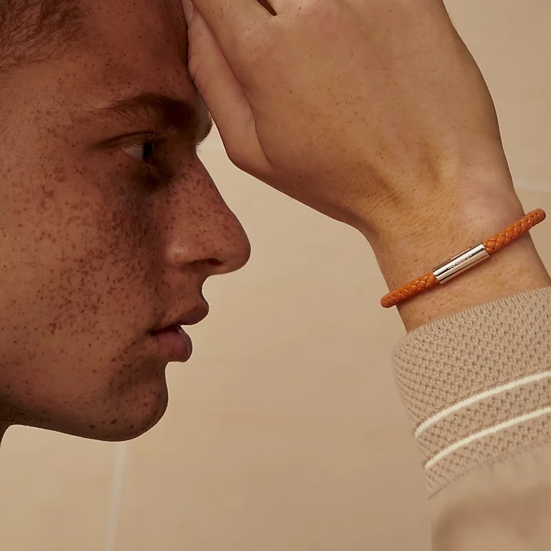 ワンポイントが可愛！【HERMES】レザーブレスレット《ゴリアテ》