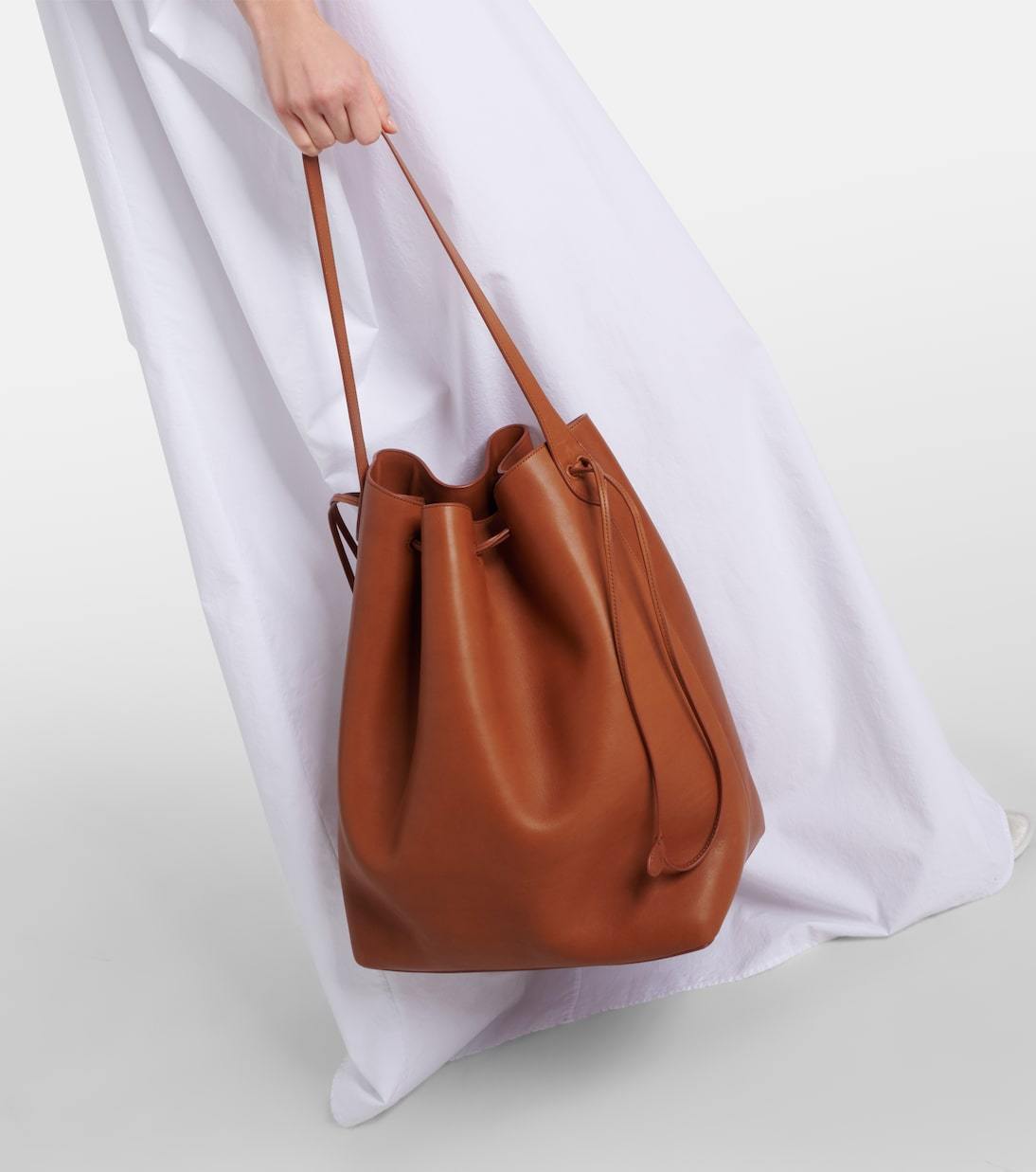 【THE ROW】Belvedere ベルヴェデーレ レザー バケットバッグ THE ROW】Belvedere ベルヴェデーレ レザー バケットバッグ (The