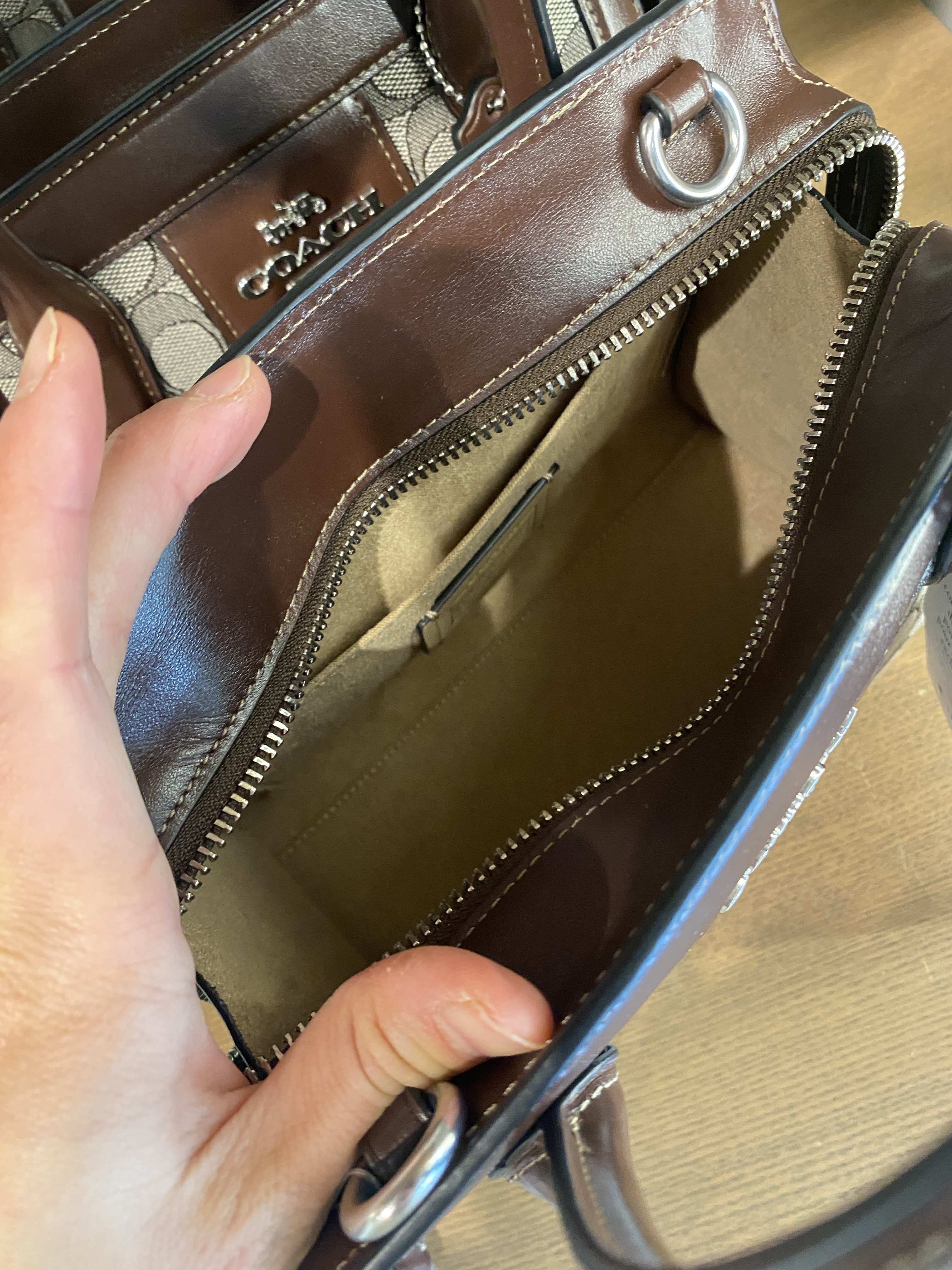 COACH】24SS＊シグネチャージャガード アンドレア CT766 (Coach