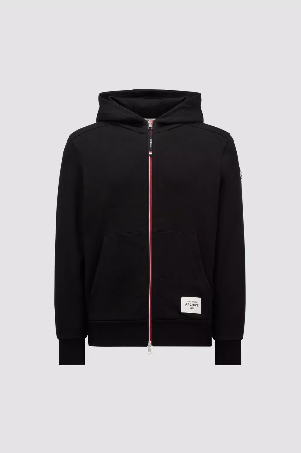 MONCLER 2024/25秋冬新作 ロゴパッチ付き ジップアップパーカー