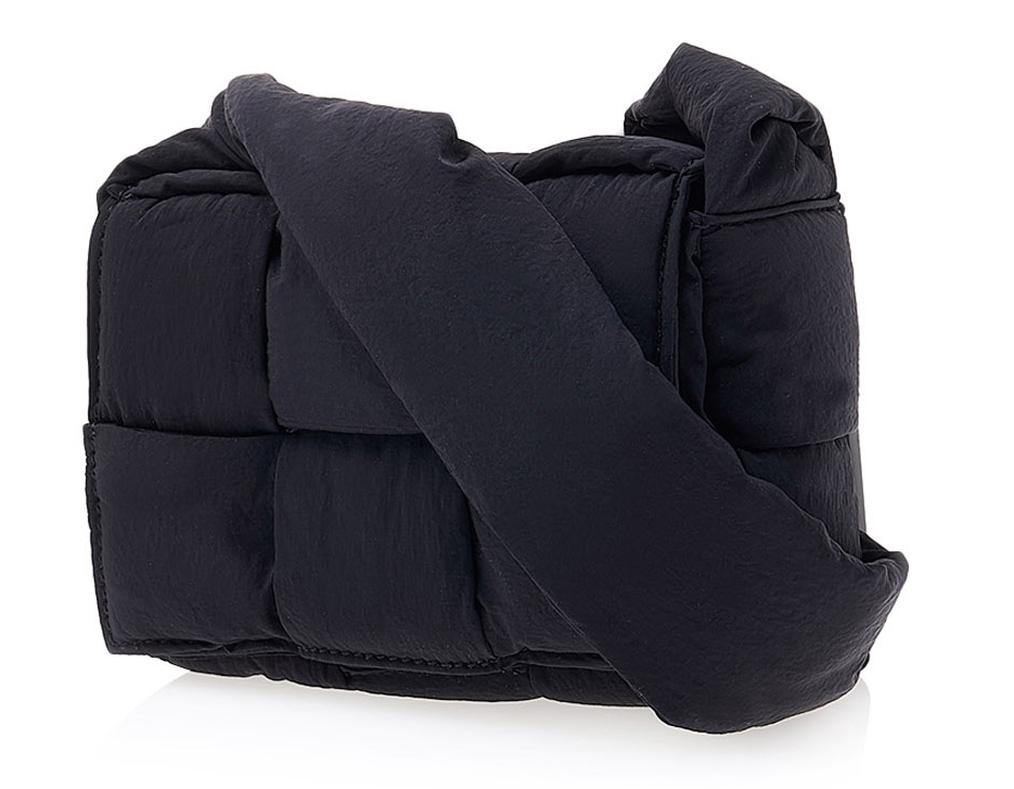 ☆送料関税込☆BOTTEGA VENETA パディング ミニ カセットバッグ