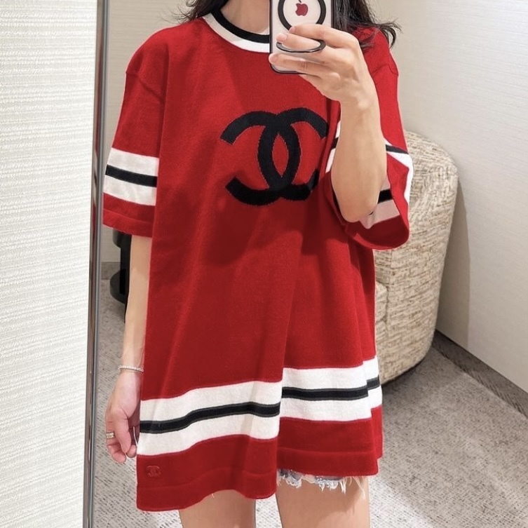 大きいロゴがポイント【CHANEL】半袖ニット ニット セーター