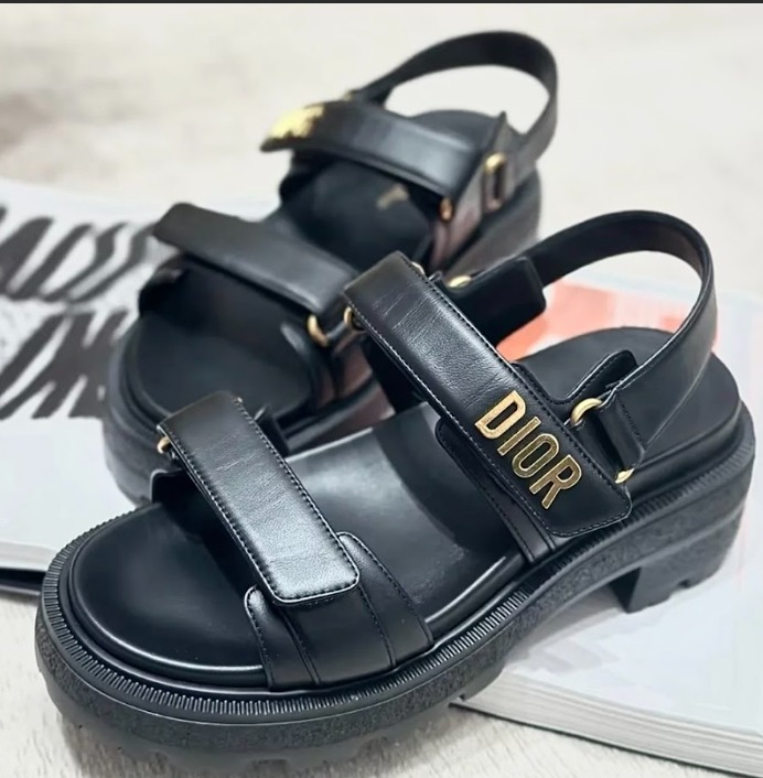 この季節欠かせない☆【DIOR】Dioract プラットフォームサンダル