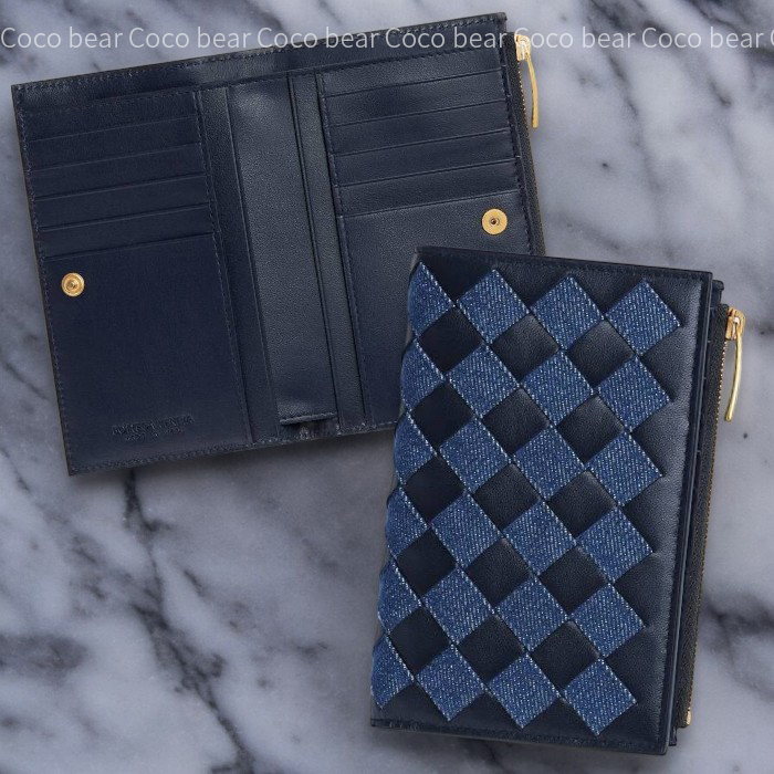 BOTTEGA VENETA☆イントレチャートミディアム二つ折りウォレット