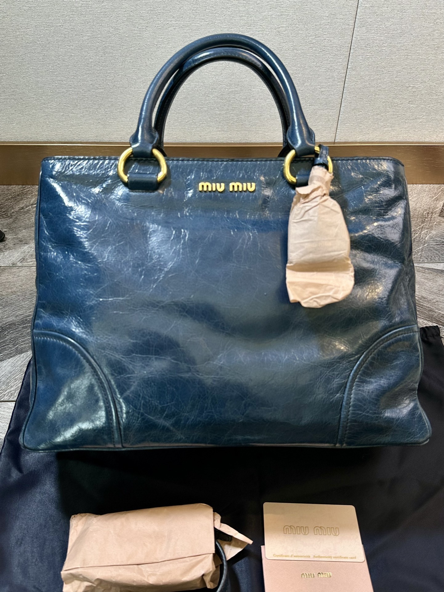 ★送料込★MIU MIU ２WAY ハンド ショルダーバッグ レザー