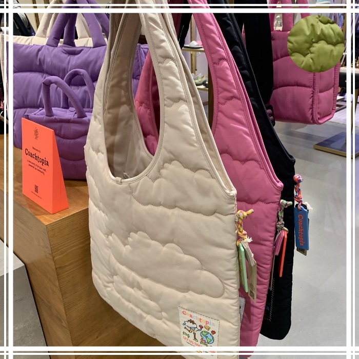 COACH トートバッグ シンプル 洗練感 コンパクト カジュアル