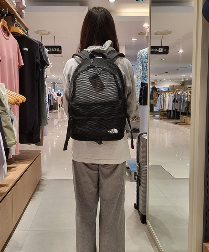 ★24SS★【ノースフェイス】★TNF MESH バックパック★ ☆送料・関税込☆THE NORTH FACE☆TNF MESH バックパック☆ (THE