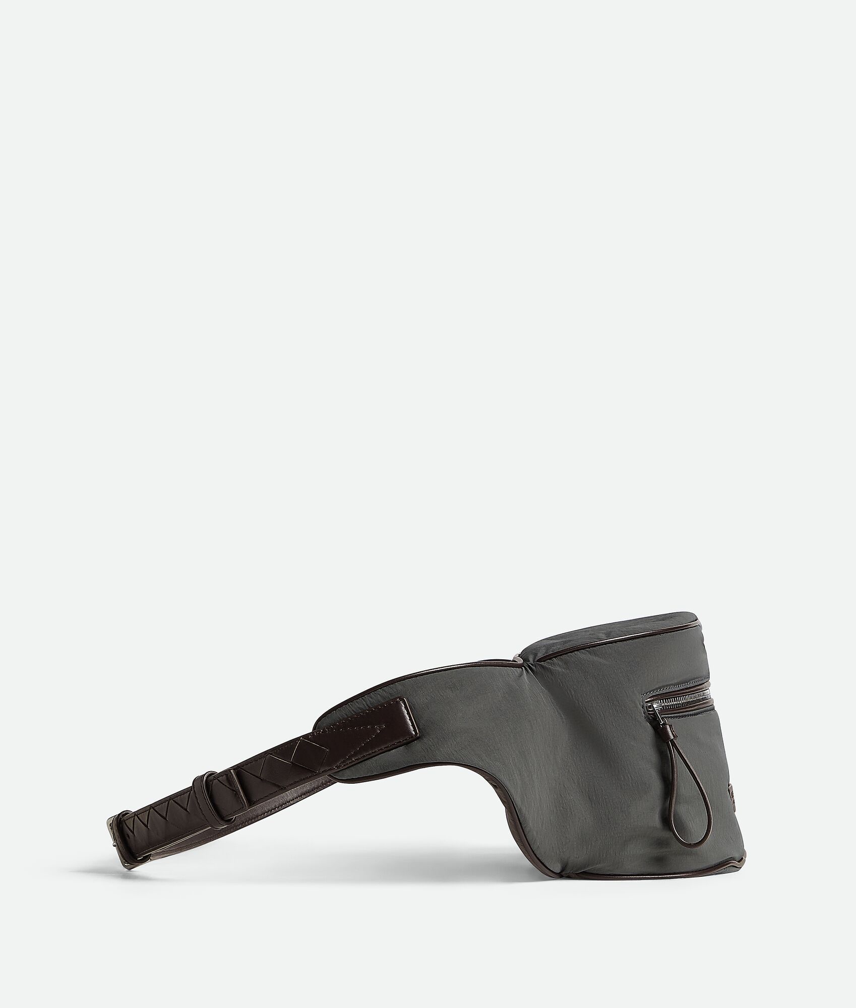 新作【Bottega Veneta】Crossroad スモール ベルトバッグ、全2色 新作【Bottega Veneta】Crossroad スモール ベルトバッグ、全2色