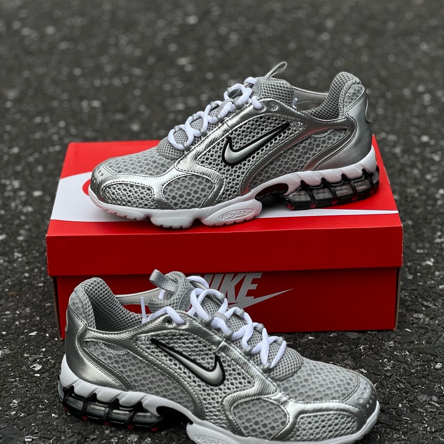 超人気 NIKE Air Zoom Spiridon Cage 2 ☆CJ1288-001 (Nike