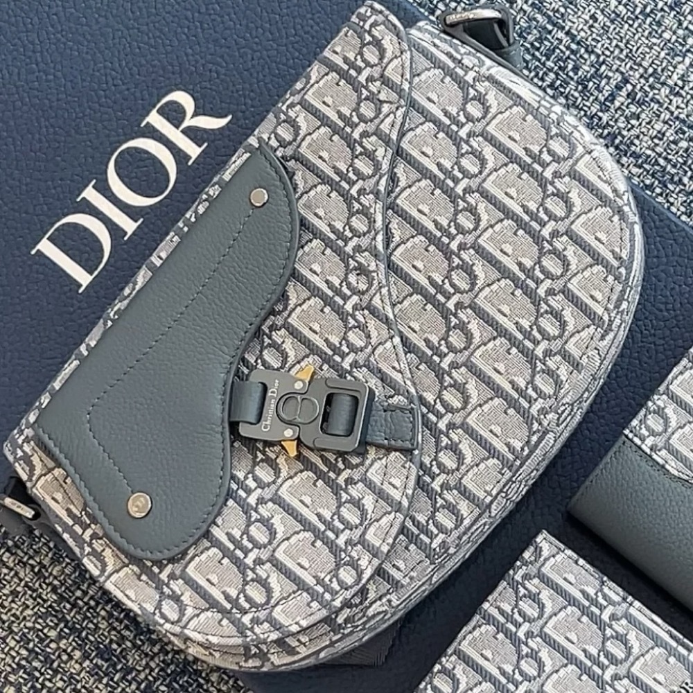 クール☆オシャレ【DIOR】Saddle グレインカーフスキン