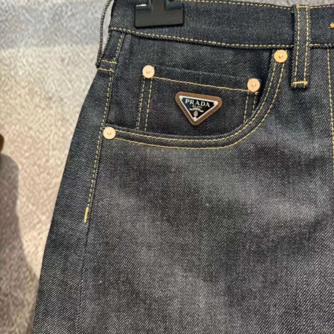 【大注目】PRADA◆セルビッジデニム ミニスカート ロゴ付き 話題 大注目】PRADA◇セルビッジデニム ミニスカート ロゴ付き 話題