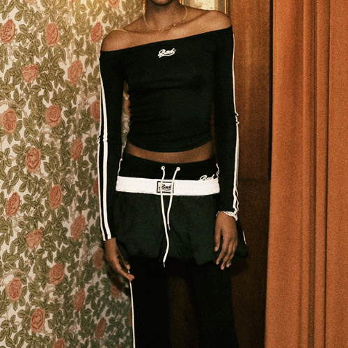 ★韓国人気★BADBLOOD★Barbara Off Shoulder Top