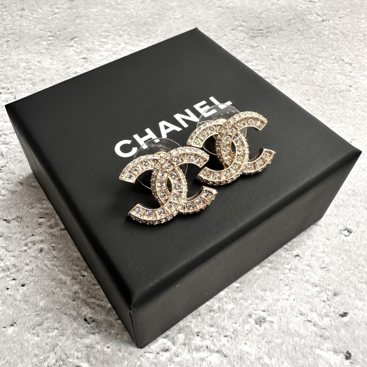 CHANEL ココマーク ピアス ラインストーン