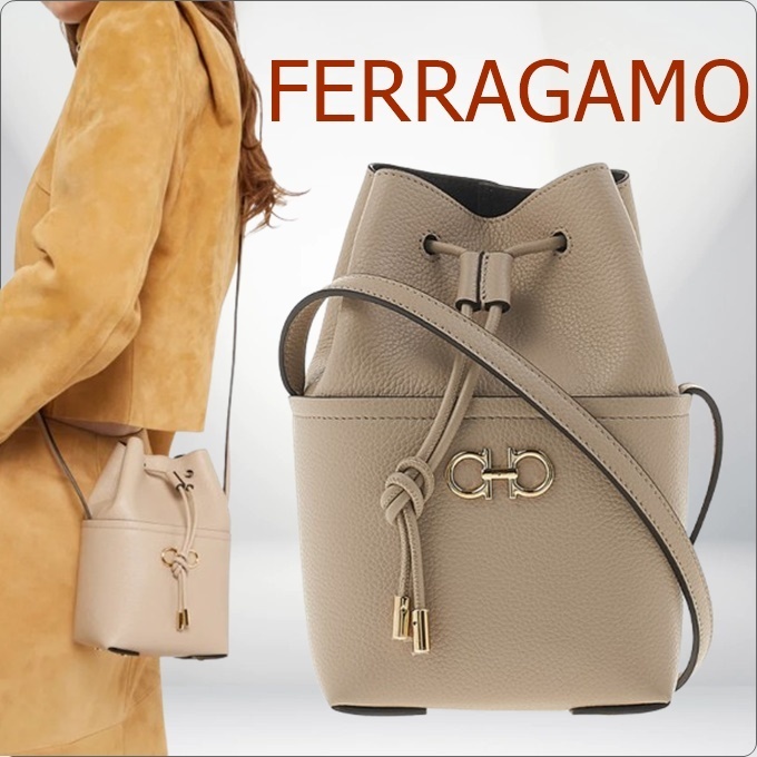 ♦Ferragamo♦GANCINI MINI バケットバッグ☆正規品☆