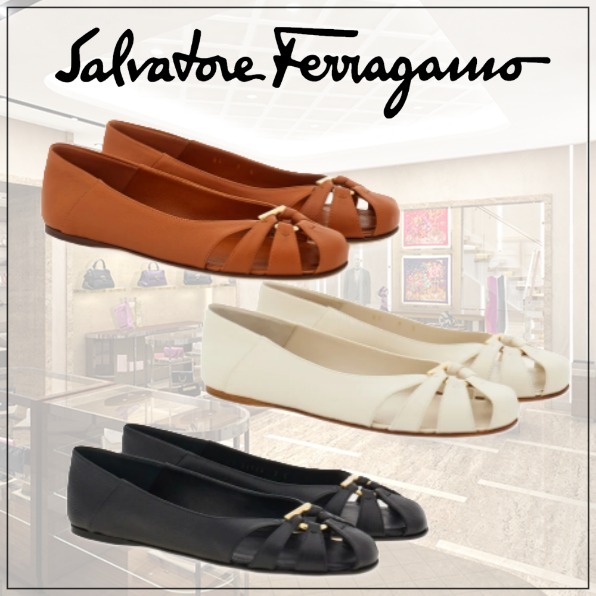 [Salvatore Ferragamo] バレリーナオーナメントガンチーニ
