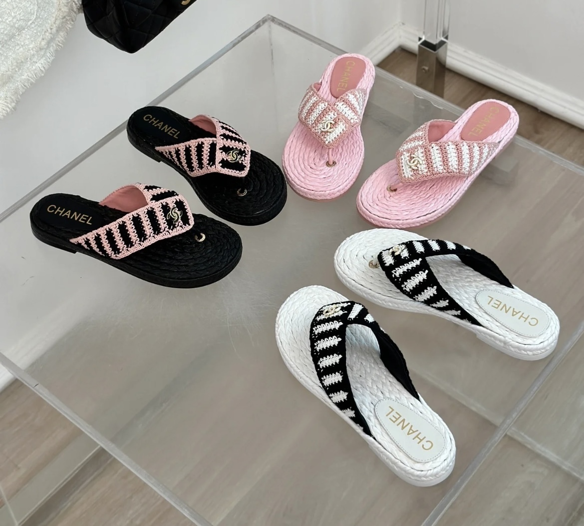 どの色も可愛すぎて迷う～CHANEL ココビーチ ビーチサンダル どの色も可愛すぎて迷う〜CHANEL ココビーチ ビーチサンダル