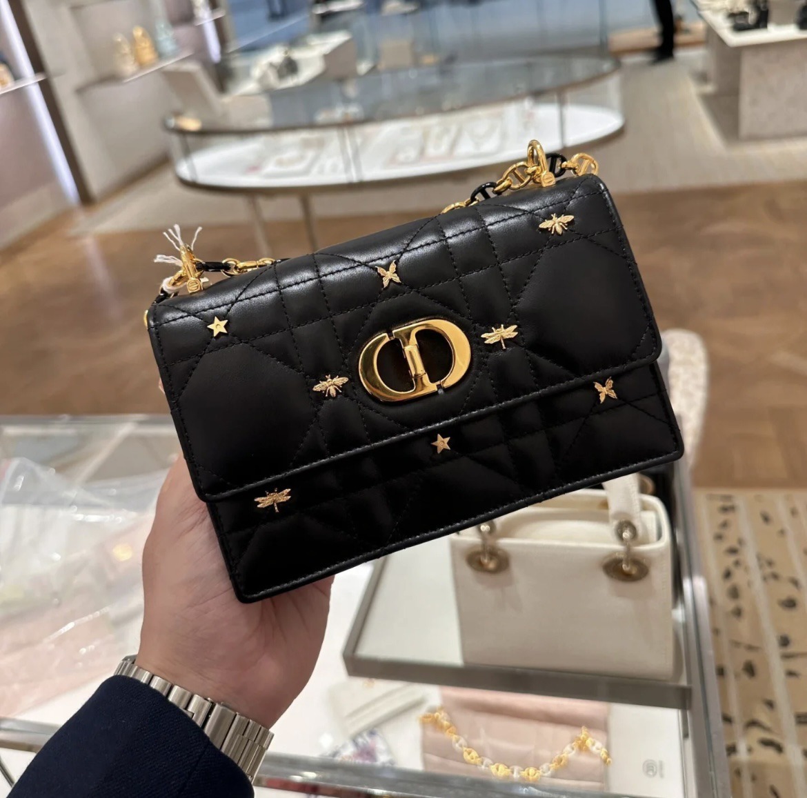 日本未入荷 ミニチャームが可愛すぎる\tDior\tMiss Caroミニバッグ