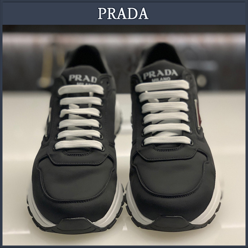 【PRADA】★送料・関税込★レザーランナースニーカーブラック