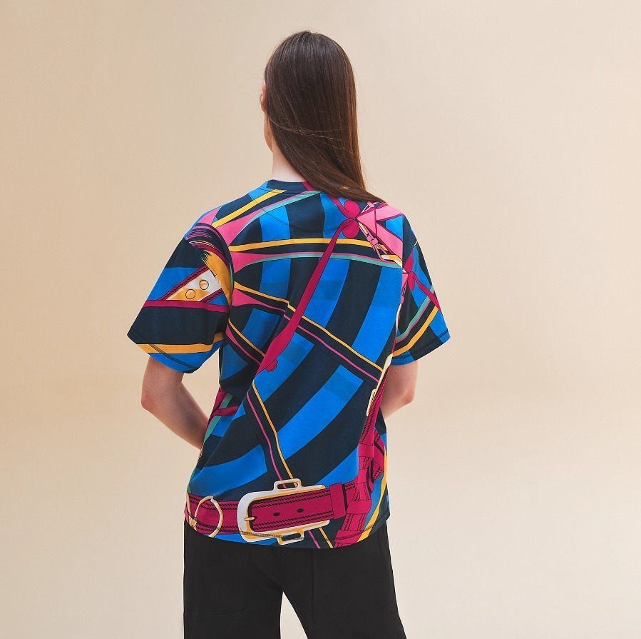 華やかな存在感を演出する HERMES maxi ricamata Tシャツ 2023ss【HERMES】Polo maxi mesh かぎ針編み☆ポロシャツ