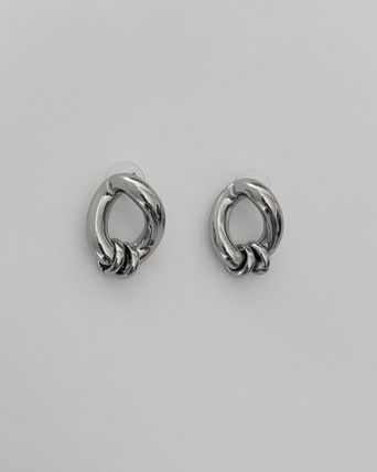《MONDAY EDITION》 Twin Hoop Pendant Earrings