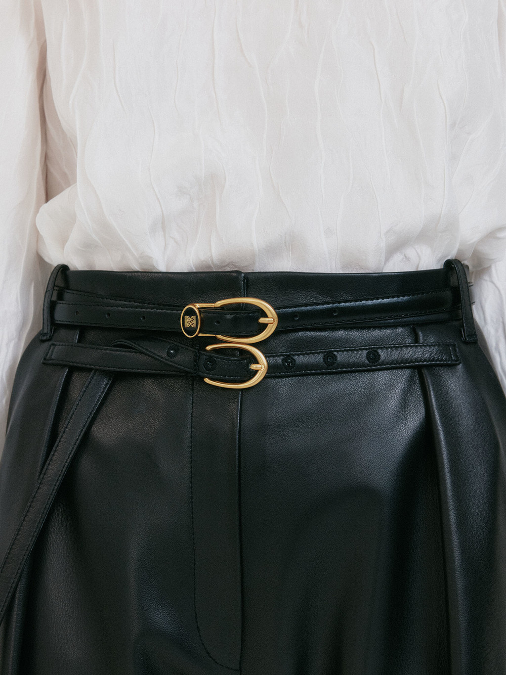 [EENK] / ☆ ZENE Buckled Brooch Pendant Belt / Black