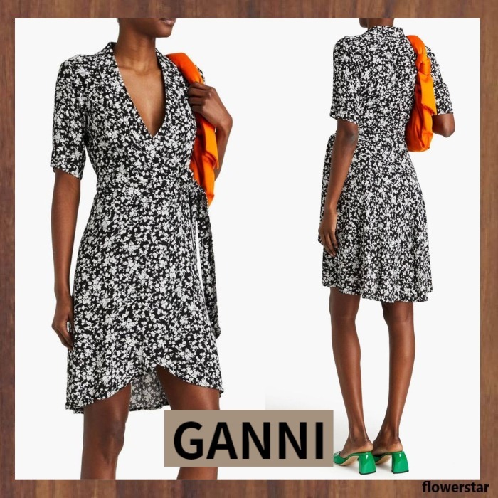 【Ganni】クレープ ミニラップドレス フローラル（送料込み)