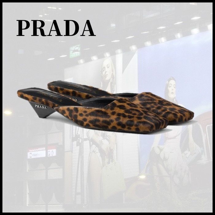 ■PRADA プラダ プリント入り レザー スライドサンダル