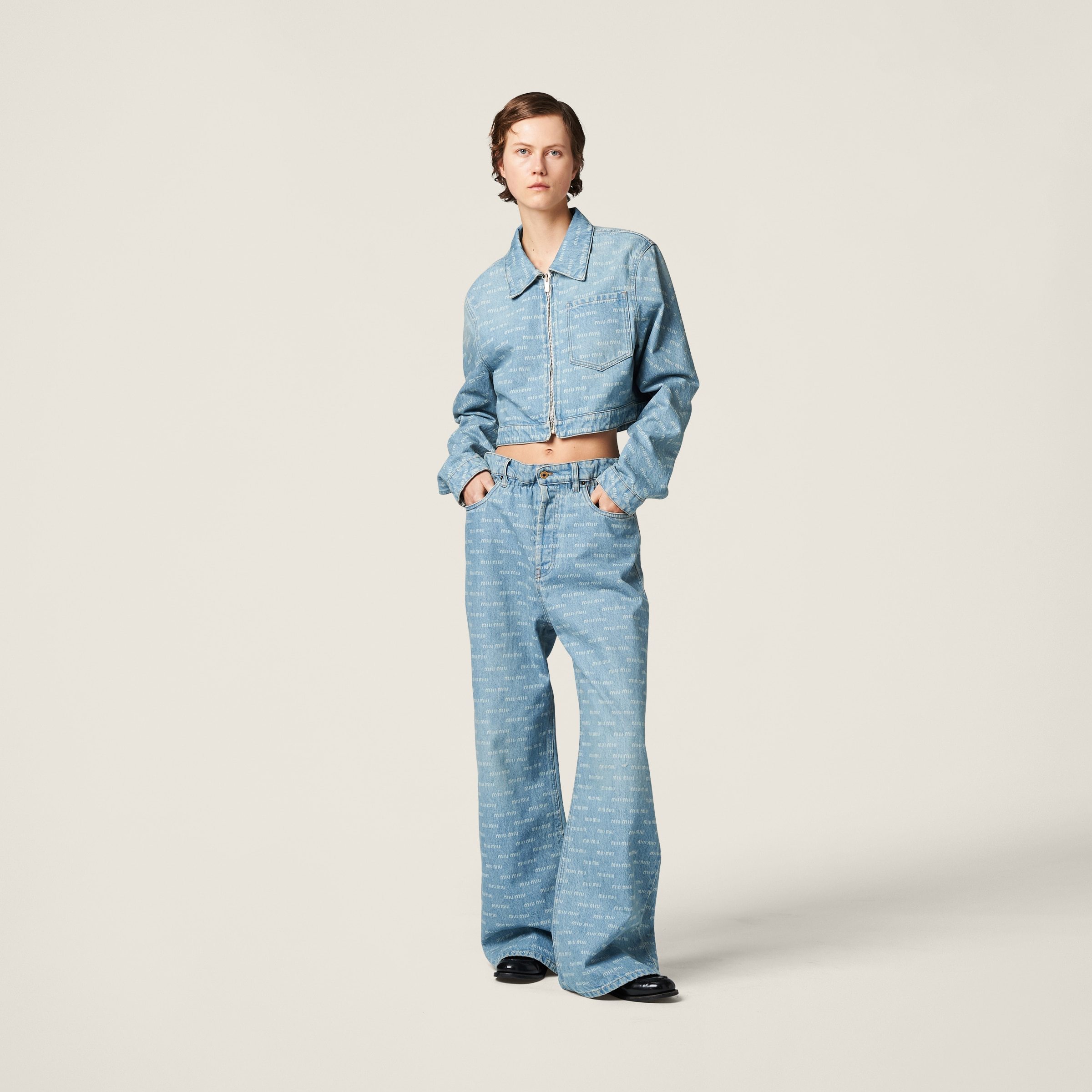 《送料無料》 MIU MIU Denim jeans