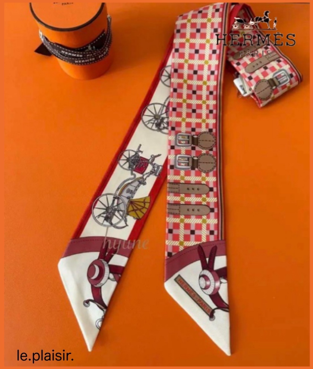 【人気】☆HERMES☆Les Voitures Nouvellesツイリー