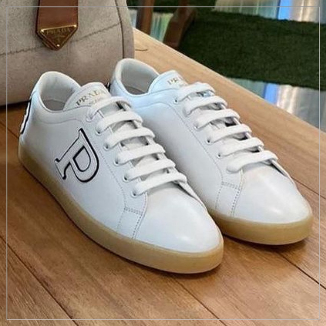【入手困難】PRADA◆レザー ローテクスニーカー ロゴ付き 大注目