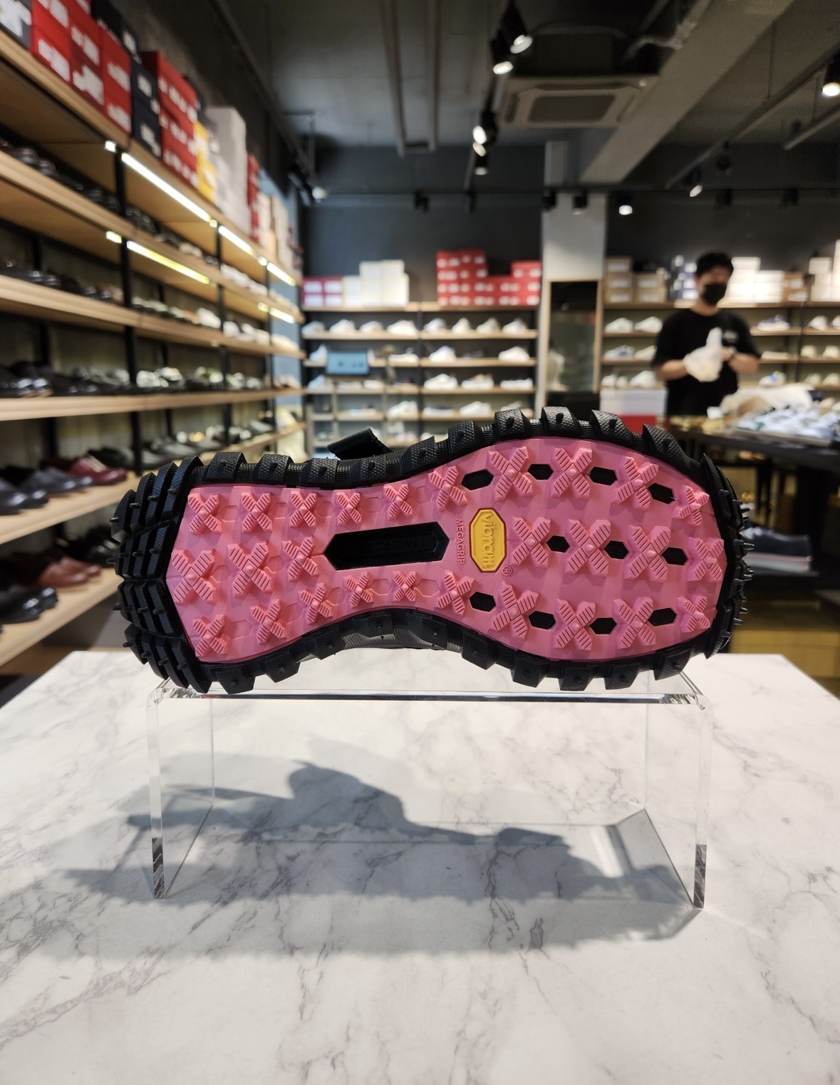 関税込み】 ☆MONCLER☆ TRAILGRIP VELA サンダル (MONCLER