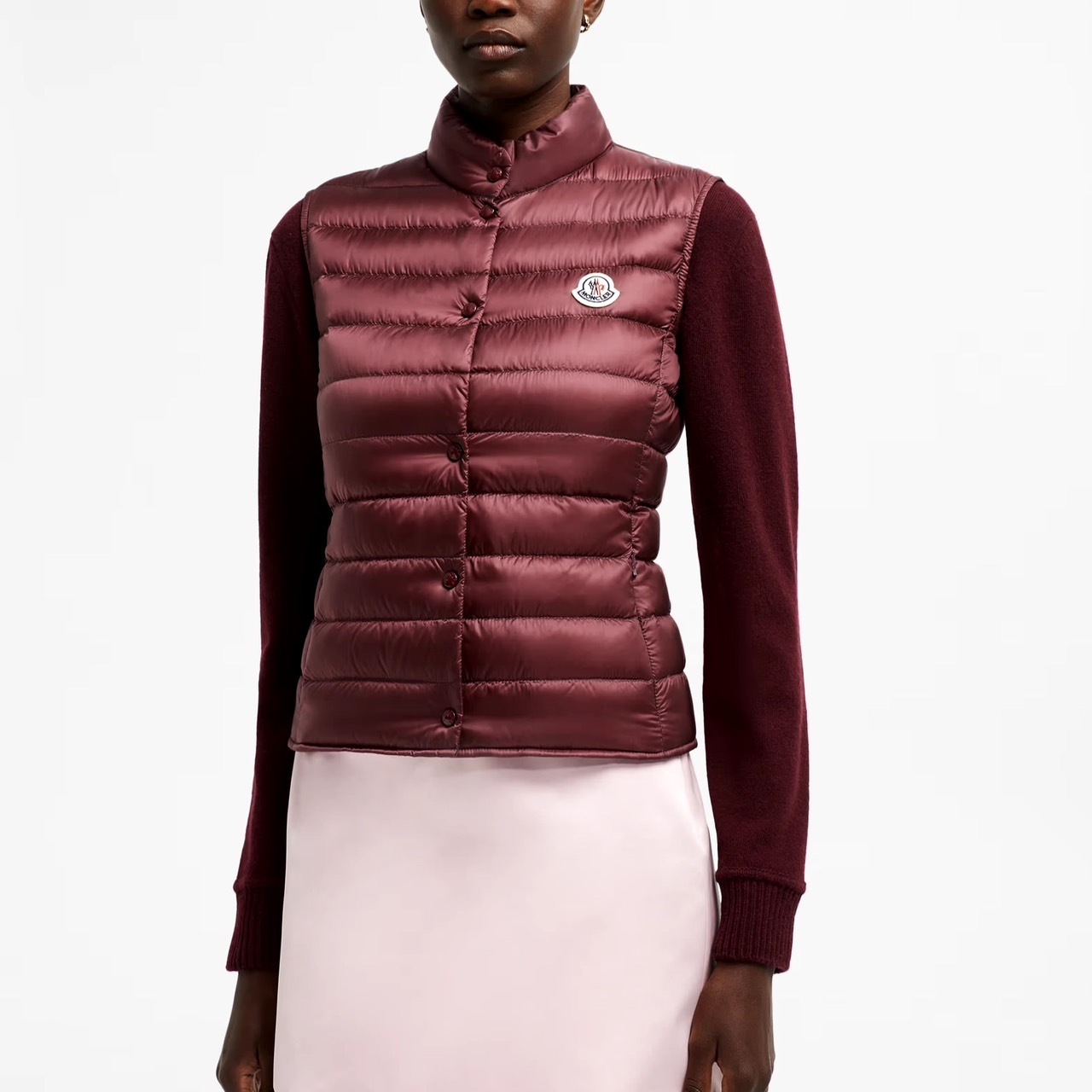 【MONCLER】\"LIANE\" ロゴパッチ入り ハイネックダウンベスト/3色