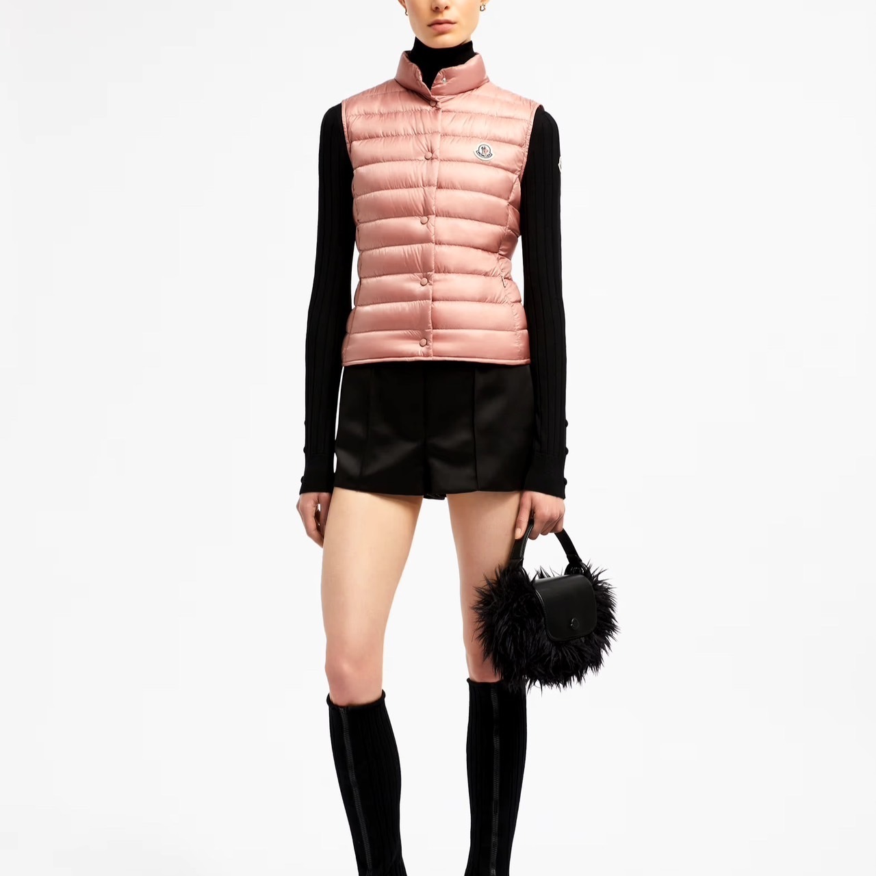 【MONCLER】\"LIANE\" ロゴパッチ入り ハイネックダウンベスト/3色
