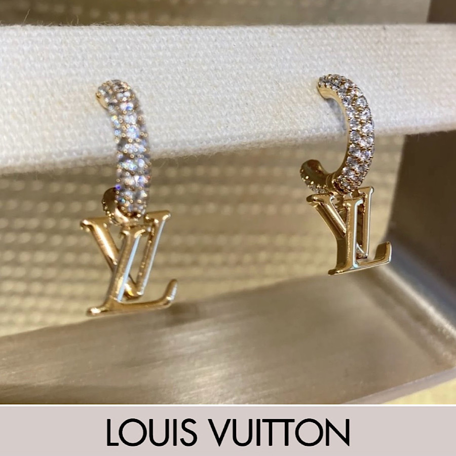 《エレガント》LOUIS VUITTON LV イニシャル フープピアス