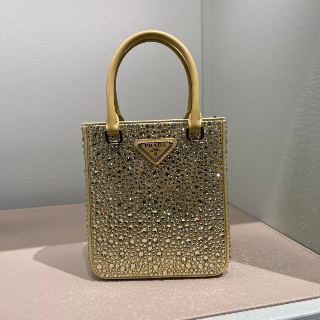 お買い得！！★PRADA / プラダ ★ スモールトートバッグ