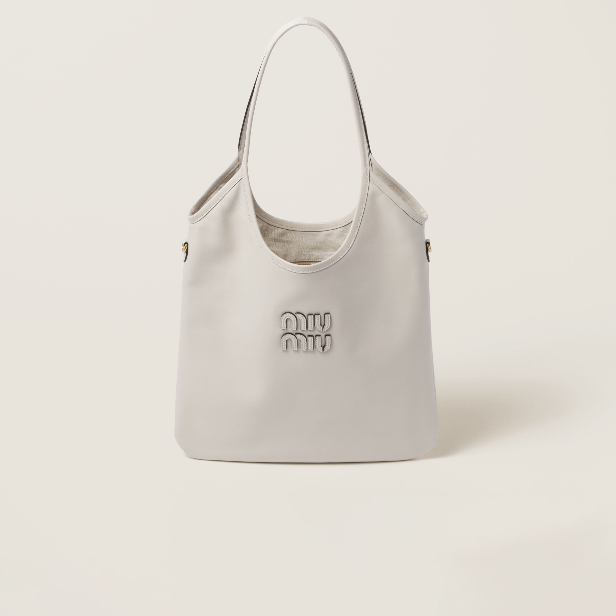 【日本入手困難】ミュウミュウ IVY leather bag トートバッグ ミュウミュウ/トートバッグ/IVY レザー バッグ/黒/レザー/型番