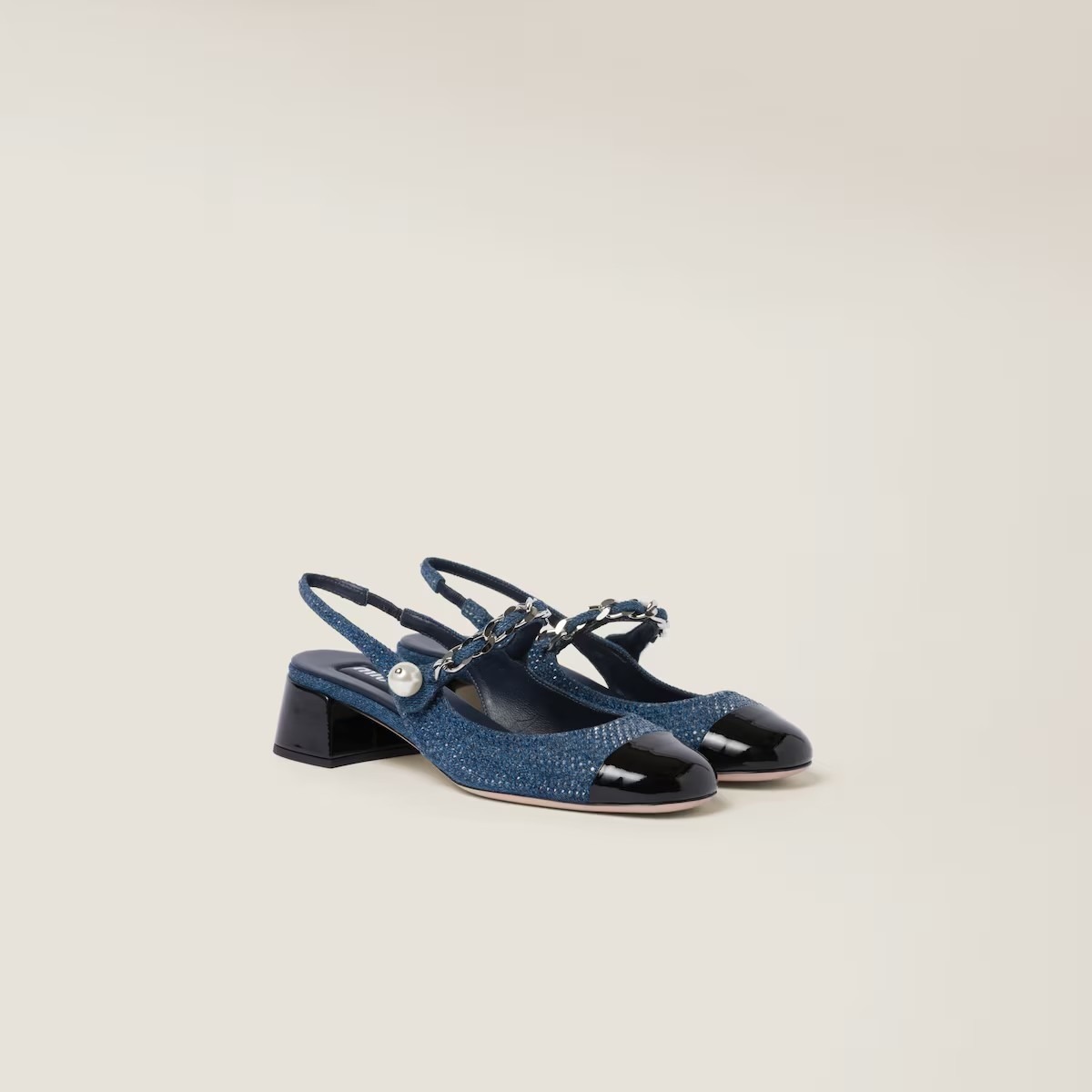 《送料無料》 MIU MIU Denim slingback w/ artificial crystals