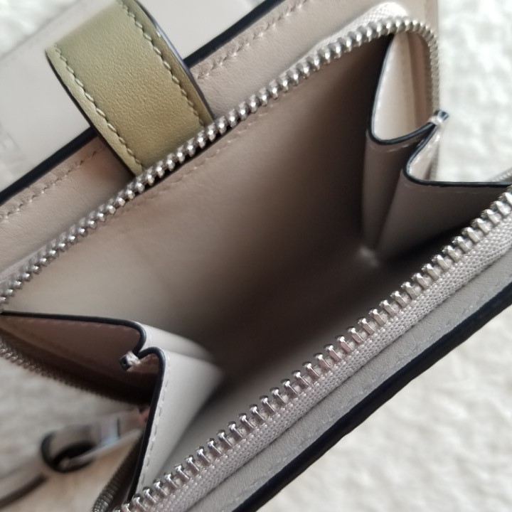 カラーバリエーション豊富♪】ロエベ ミニ財布 (LOEWE