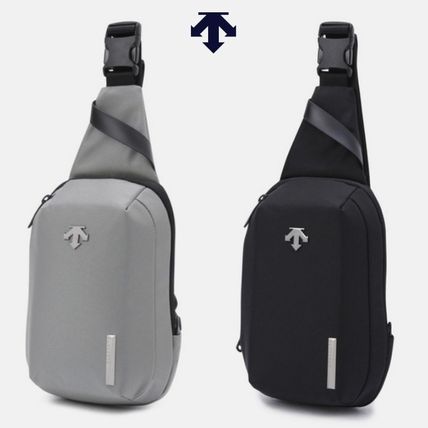 正規店仕入れの DESCENTE(デサント) 韓国 バッグ・カバン(メンズ) 海外通販のBUYMA - バッグ