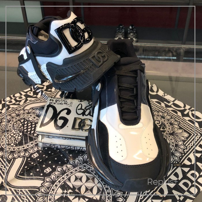 【Dolce&Gabbana】ローカット スニーカー ロゴ 黒 白 シューズ