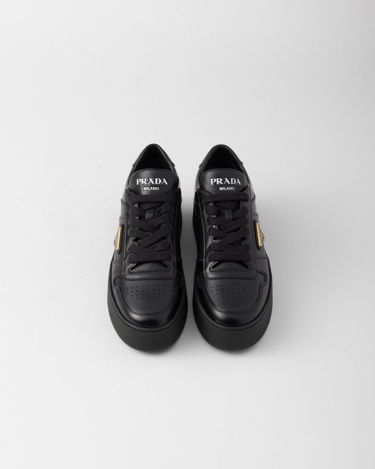 ◆PRADA◆Downtown Boldレザースニーカー Desert/white Downtown Bold Leather Sneakers | PRADA