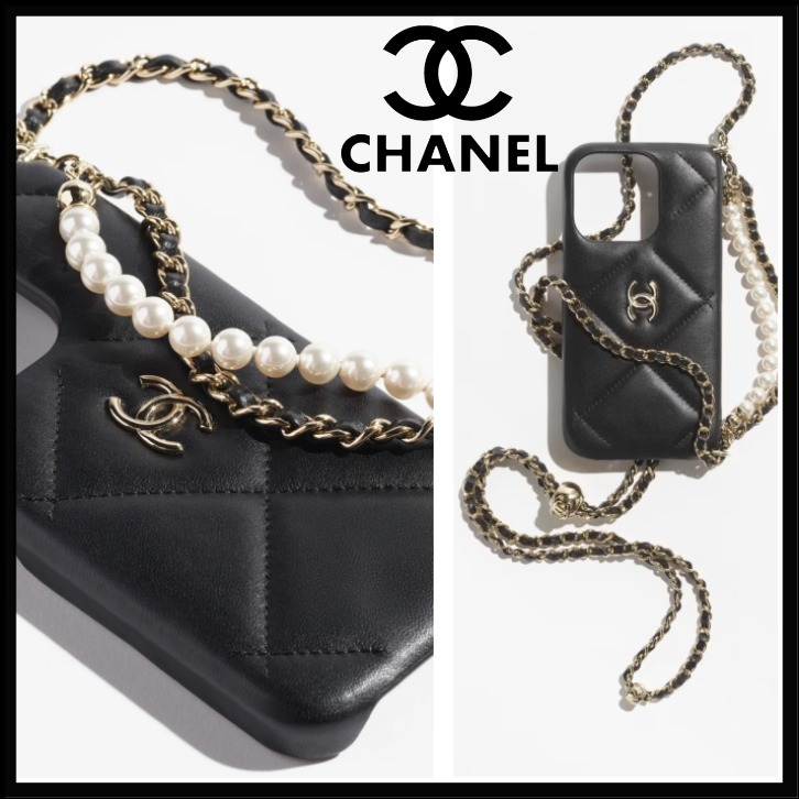 チェーンパールが素敵♪【CHANEL】チェーン付き iPhone 15 Pro